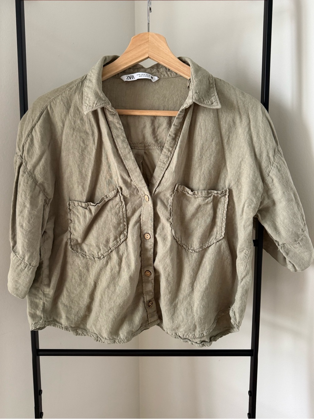 ZARA Olive Green Cropped Button-Up Shirt, size M